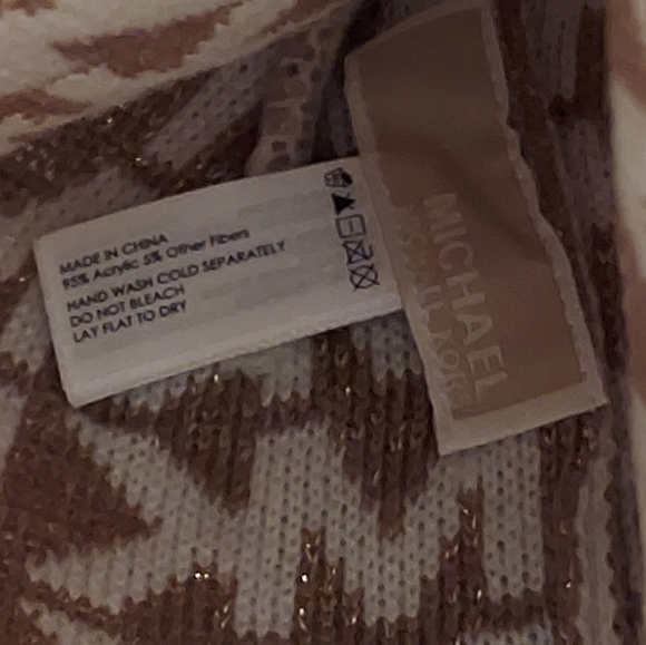 🆕️brand new without tags Michael kors beanie - Picture 3 of 4